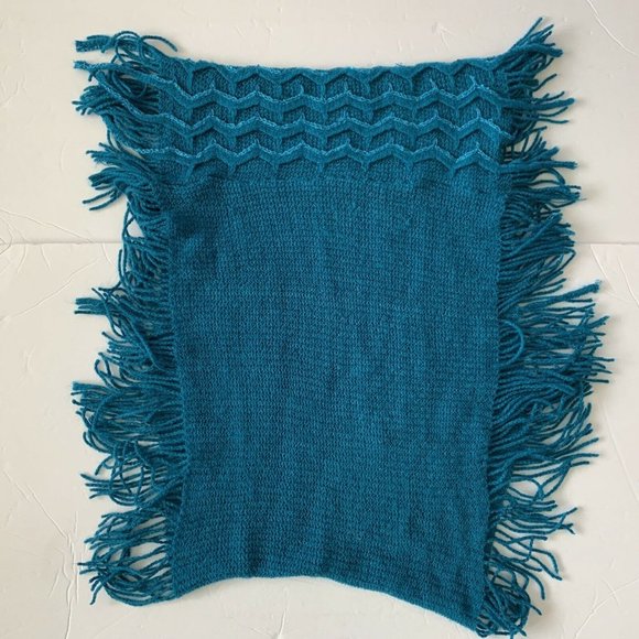 Women’s Beautiful Scarf Worn Once Teal Blue Fringe Sequins Soft GORGEOUS - Picture 4 of 6